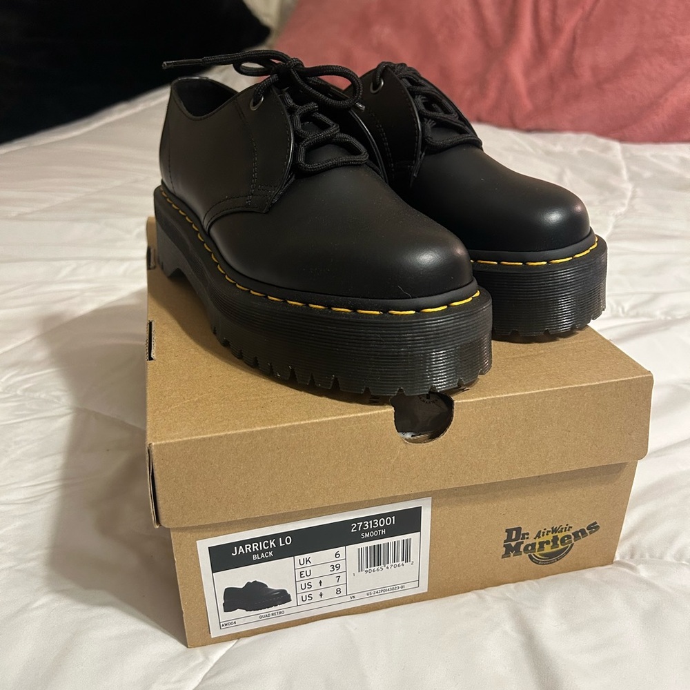 Dr. Martens Black Jarrick Lo Shoes